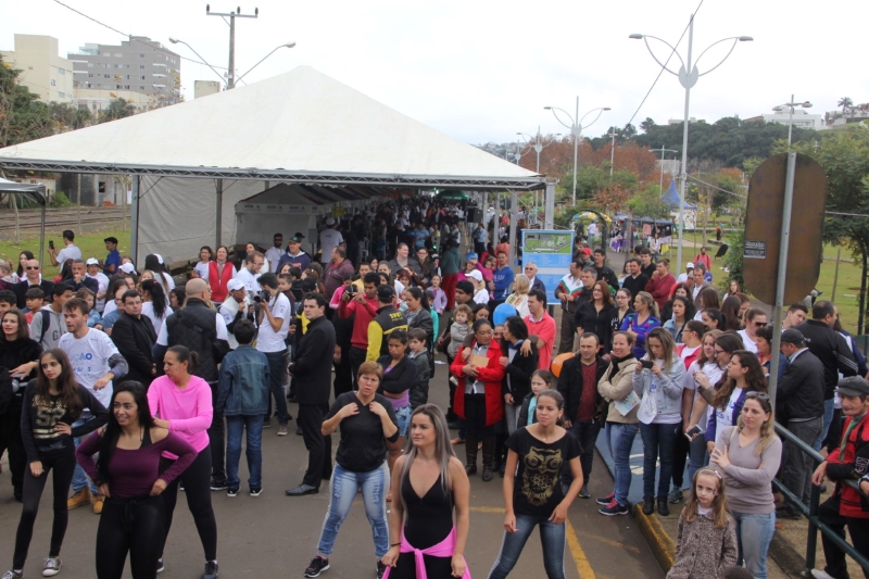 Em Caçador, 12 mil pessoas foram beneficiadas com serviços gratuitos (Foto: Jorge Tadeu)