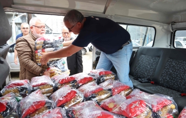 Banco distribui nove toneladas de alimentos a instituições da Grande Florianópolis