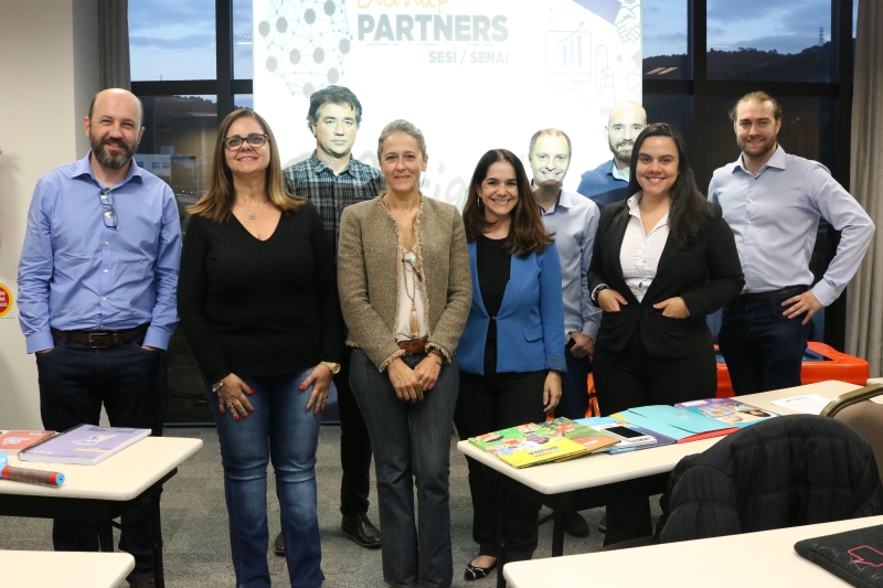 Mesa interativa e impressões a laser podem estar nas salas de aula de SESI e SENAI 