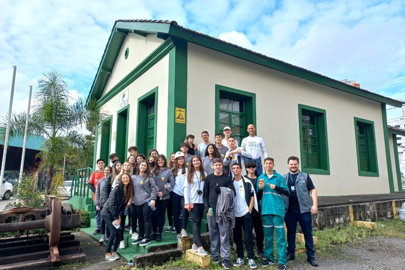 Escola S de Criciúma promove Caminhada Cultural