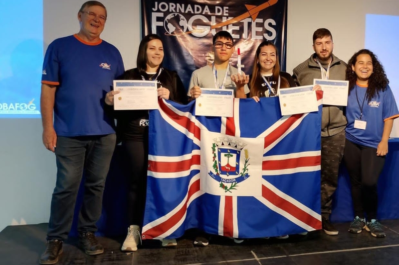 Equipe de Caçador se destaca na Olimpíada Nacional de Foguetes