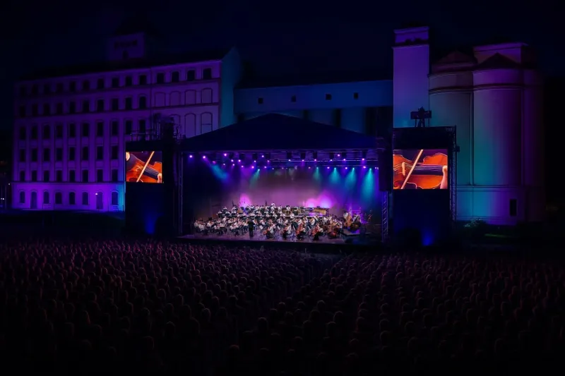 Orquestra Musicarium fará concerto gratuito no pátio da Escola SESI de Joinville