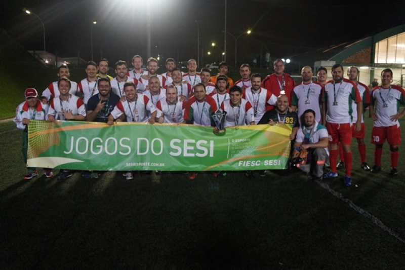 Evento contou com oito modalidades esportivas para disputa (Foto: Divulgação SESI/SC)