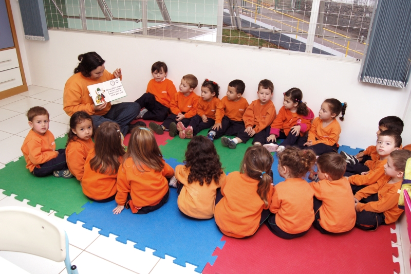 Filhos de trabalhadores, de 0 a 6 anos, são atendidos em tempo integral na escola do SESI (Foto: Divulgação/SESI)