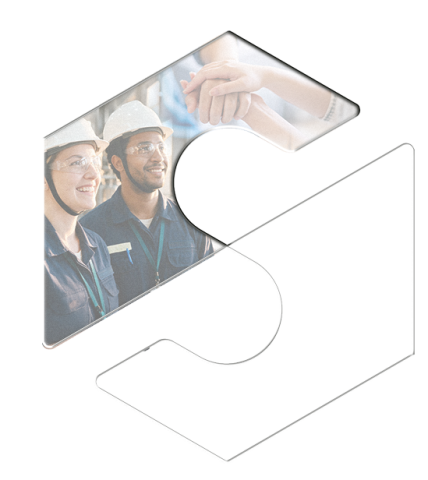Trabalhadores da indústria sorrindo